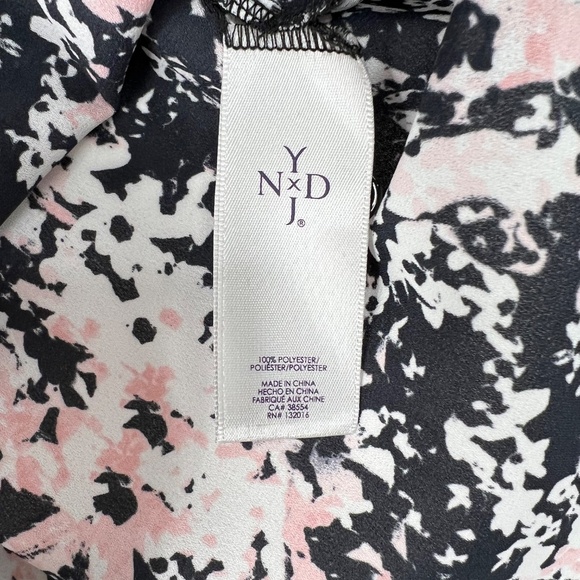 NYJD, Size: S, Pink/Black/white, Floral Motif, Silky and Loose Style Blouse 👚 - Picture 5 of 11